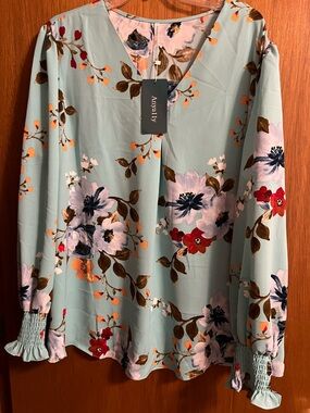 NWT Anyally 3X Woman's Aqua Floral Long Sleeve Blouses, V Neck, Long Sleeves